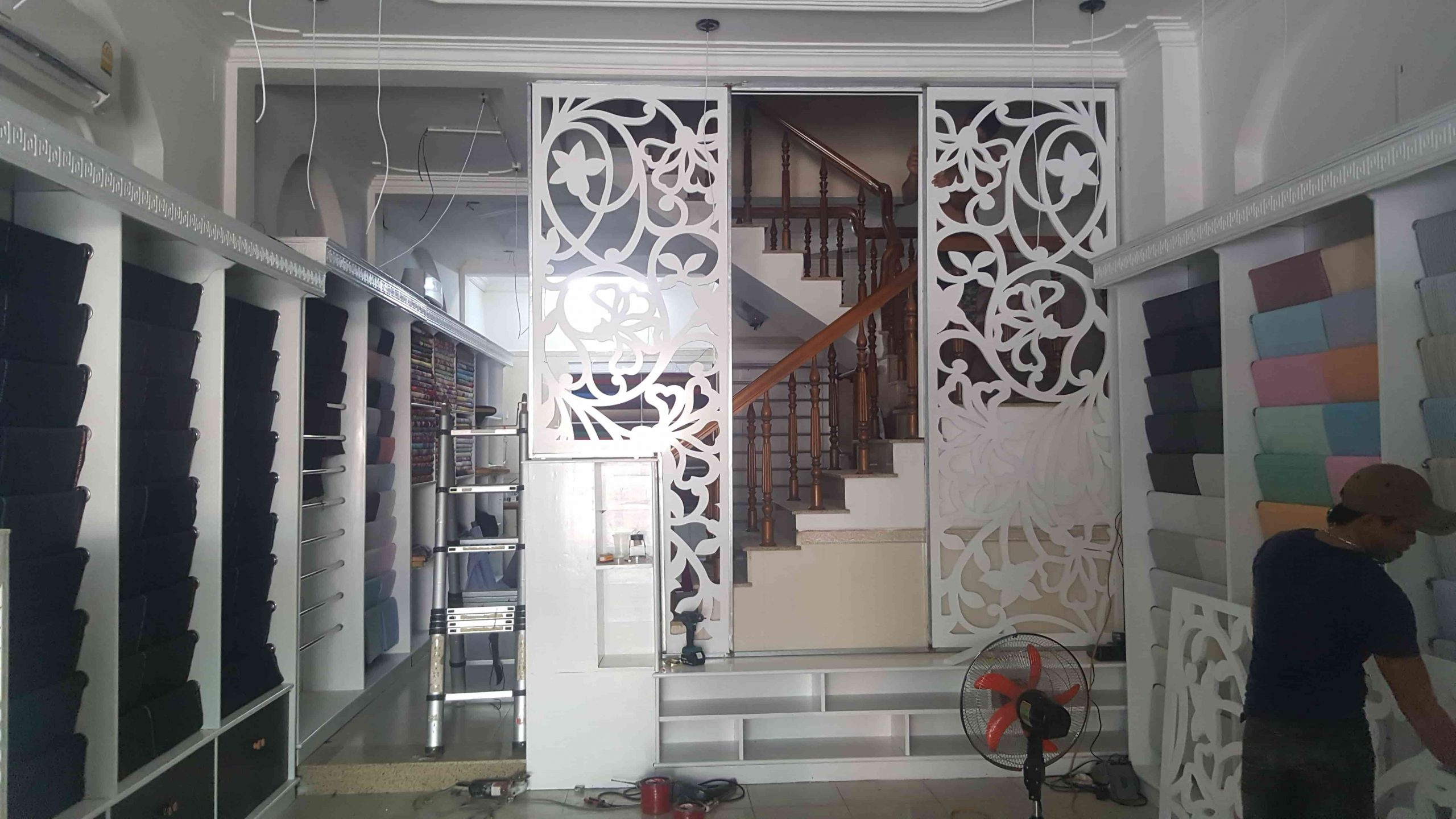 093543 3 hoa van cau thang